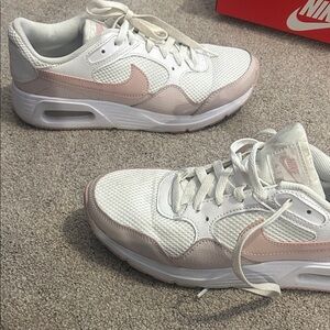 Nike Women's White and Light Pink Sneakers